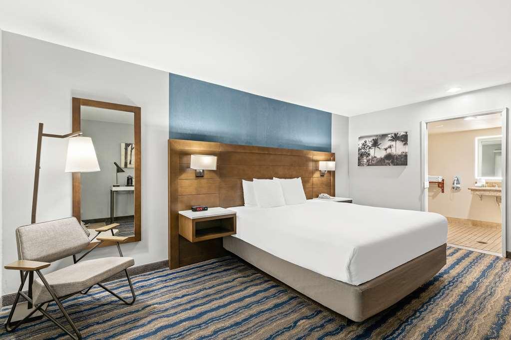 Best Western Chula Vista/Otay Valley Hotel Room photo