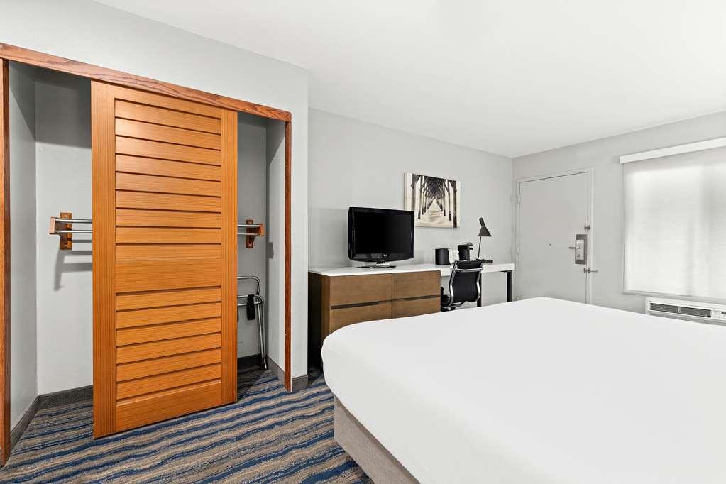 Best Western Chula Vista/Otay Valley Hotel Room photo
